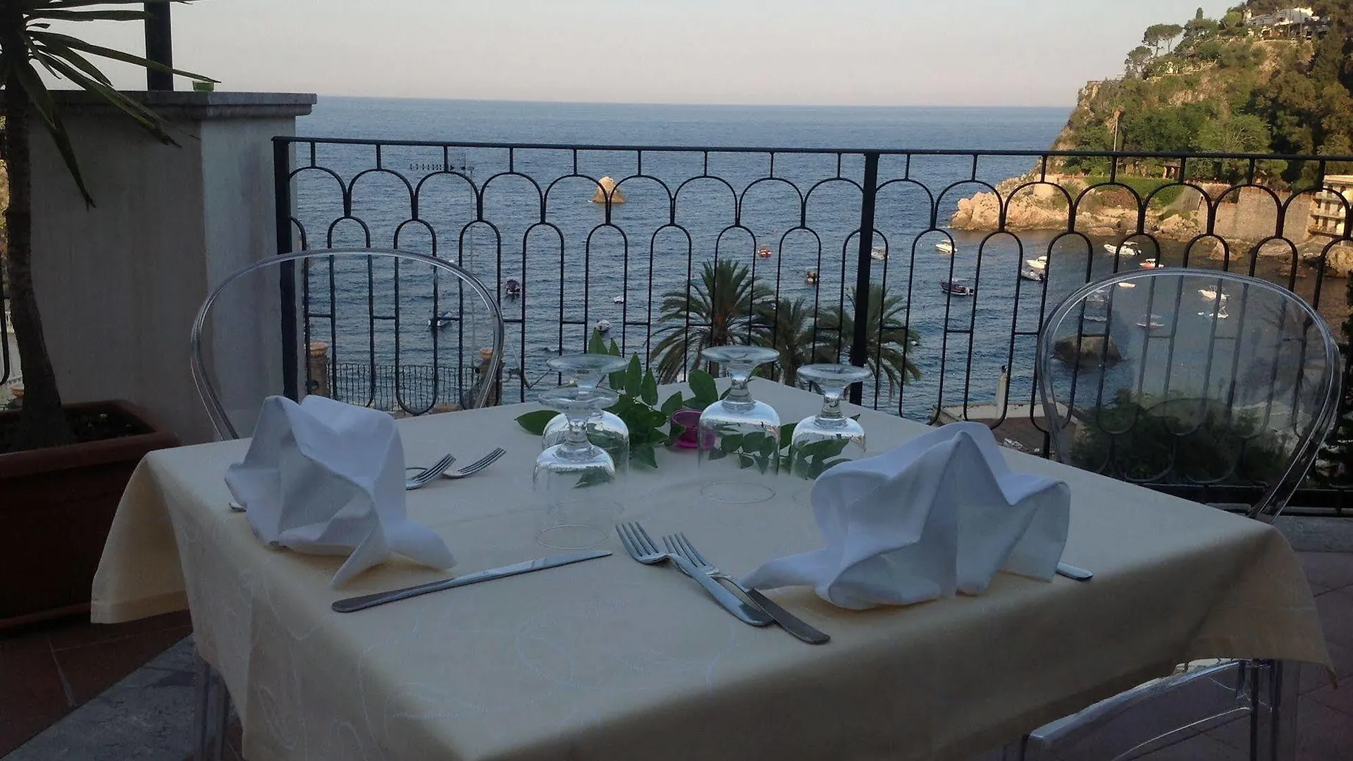****  Hotel Baia Azzurra Taormina Italy